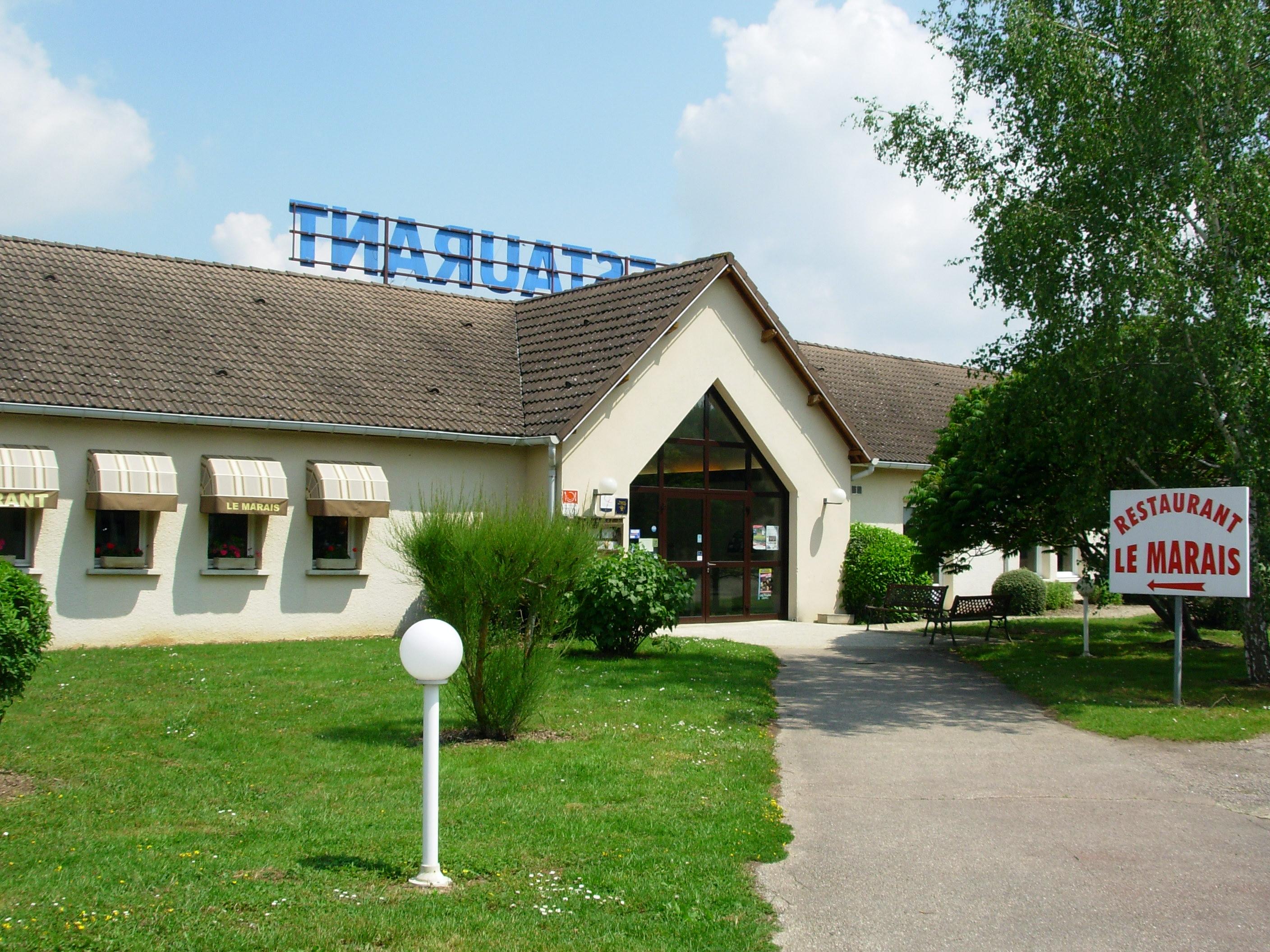 Kyriad Auxerre Appoigny Hotel Exterior photo