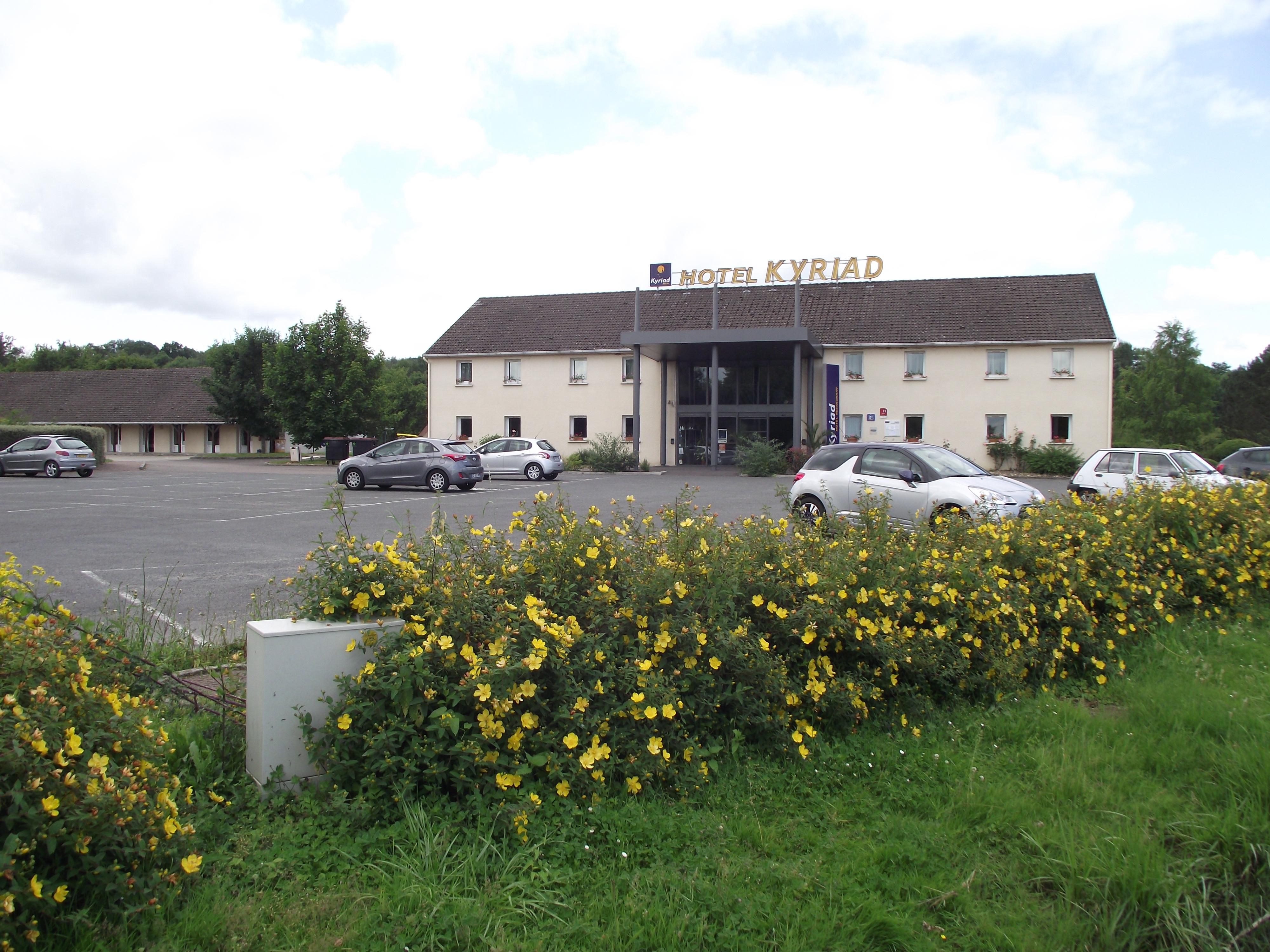 Kyriad Auxerre Appoigny Hotel Exterior photo